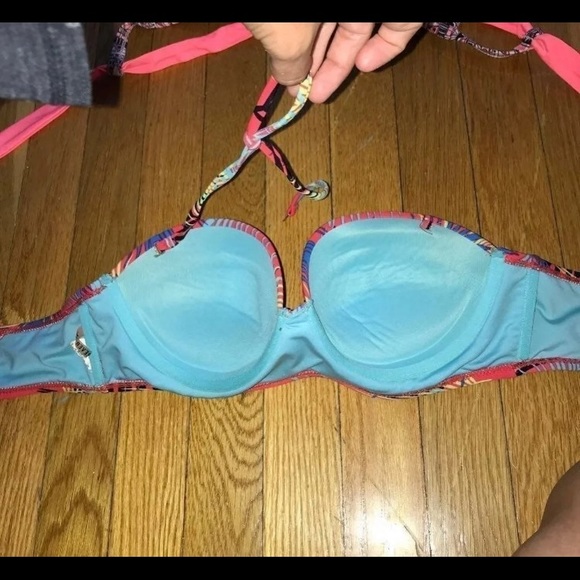 (2) Total women’s Bikini top *WILL SEPARATE :) - Picture 4 of 5